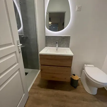 Pansiyon Confortable Avec Entree Independante - Parking & Acces Lille Facile