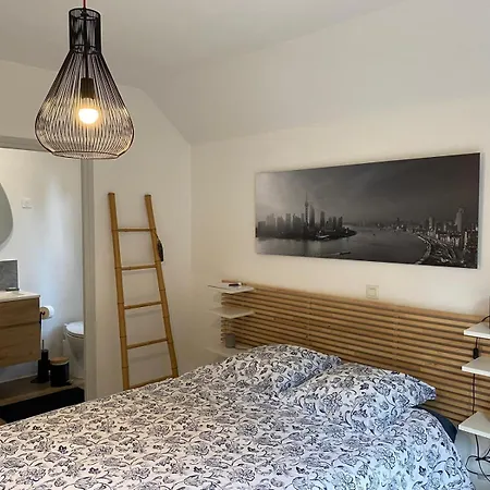 Pansiyon Confortable Avec Entree Independante - Parking & Acces Lille Facile