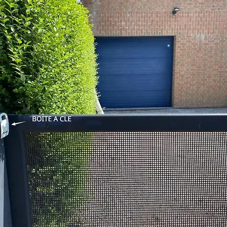 Confortable Avec Entrée Indépendante - Parking&accès Lille Facile * Marcq-en-Baroeul